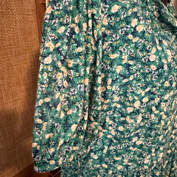 Old Navy Women’s Button up Floral Green Maxi Dress. Size large. - Picture 3 of 5